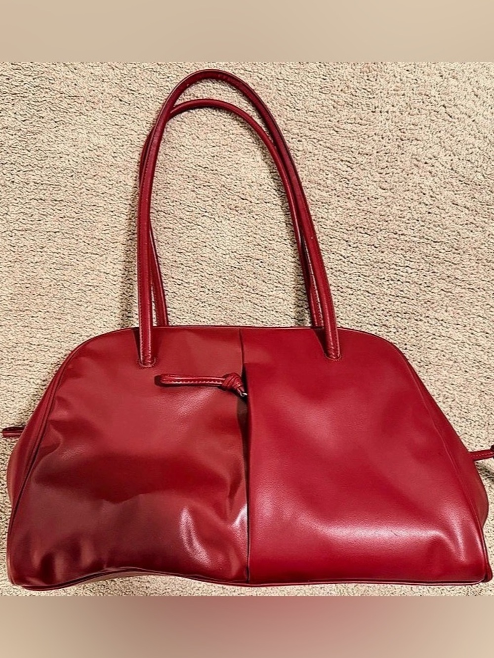 ÖLEND Brooklyn Bag Vegan Leather in Cherry Red